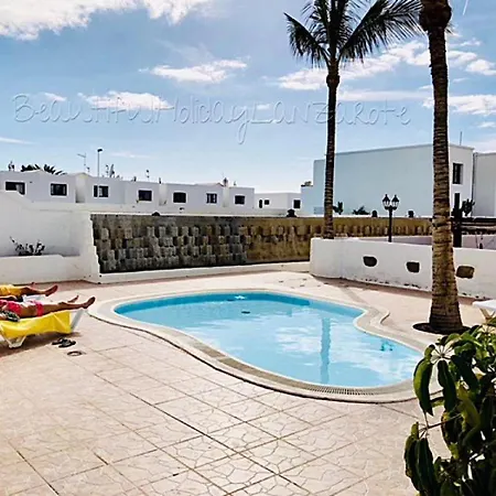 Bellisima 200m From The Ocean With Pool, Wifi Sat-tv *
